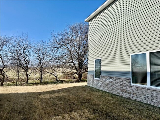 Building Photo - 6823 Devotion St