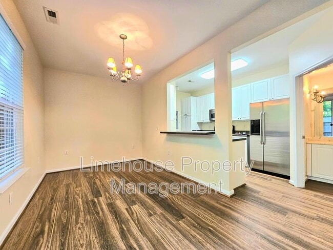 Building Photo - 5260 Elston Ln