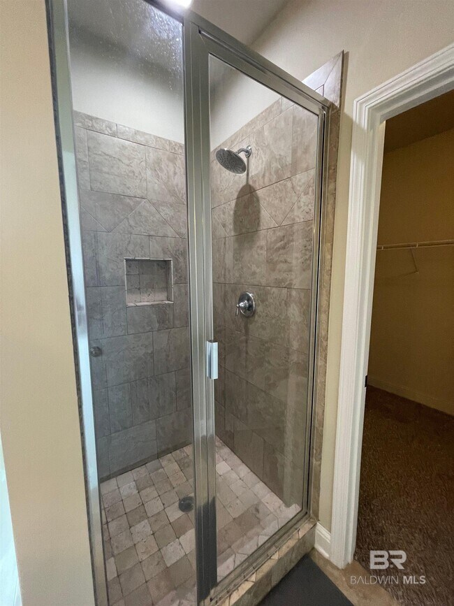 Building Photo - 9944 Cumbria Drive