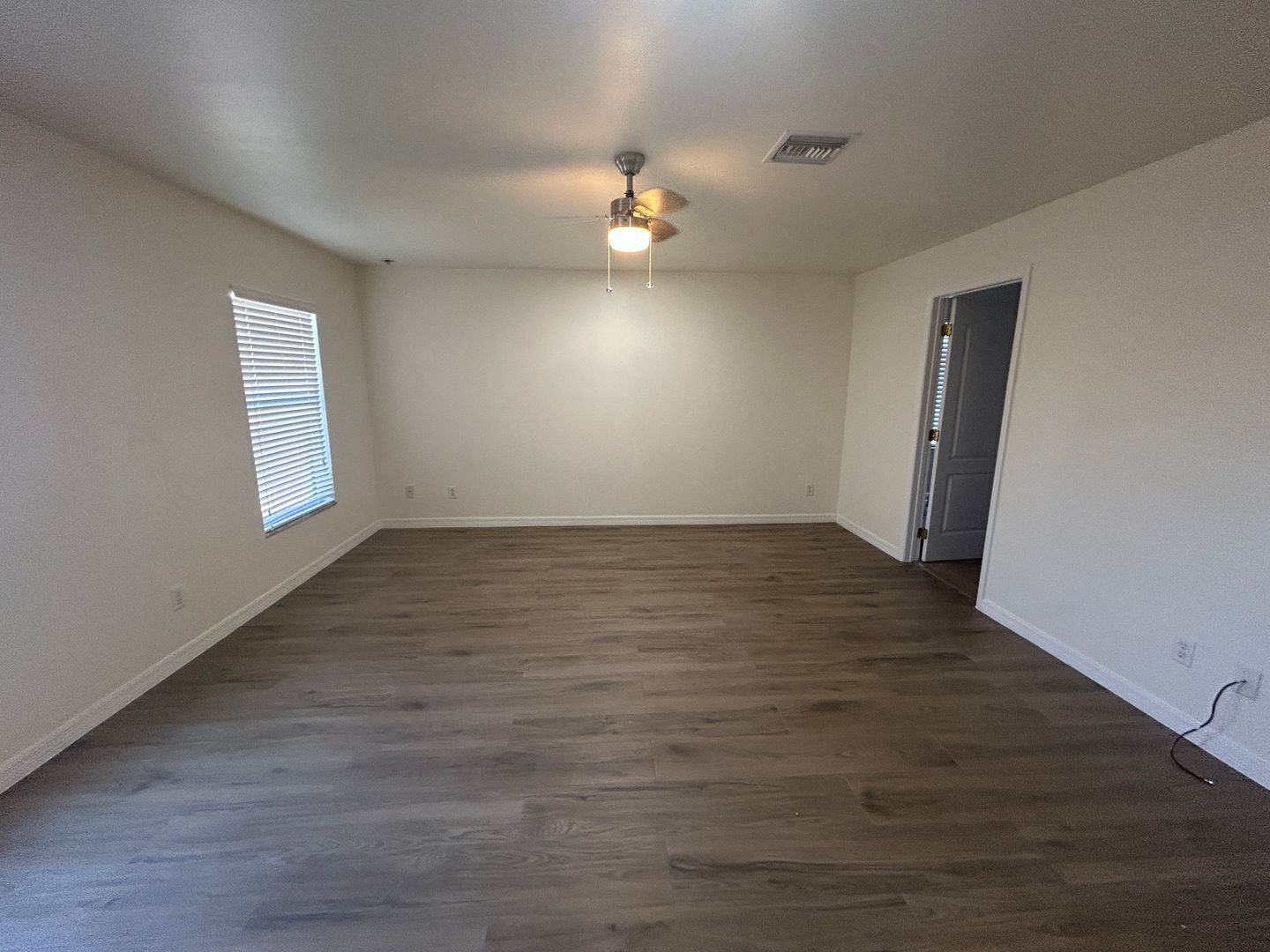 Building Photo - 3/2  Pool home