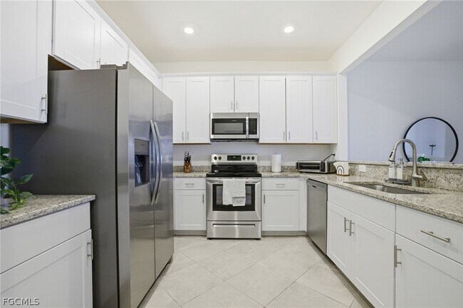 Building Photo - 14303 Pine Lodge Ln