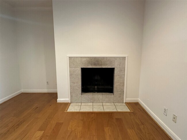 Building Photo - 2001 Bering Dr