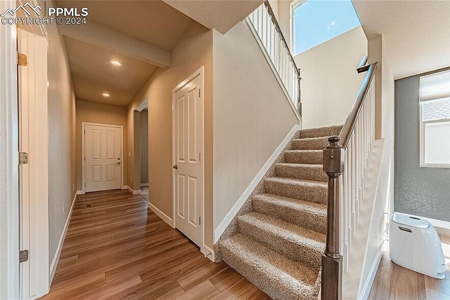 Building Photo - 4028 Ryedale Way