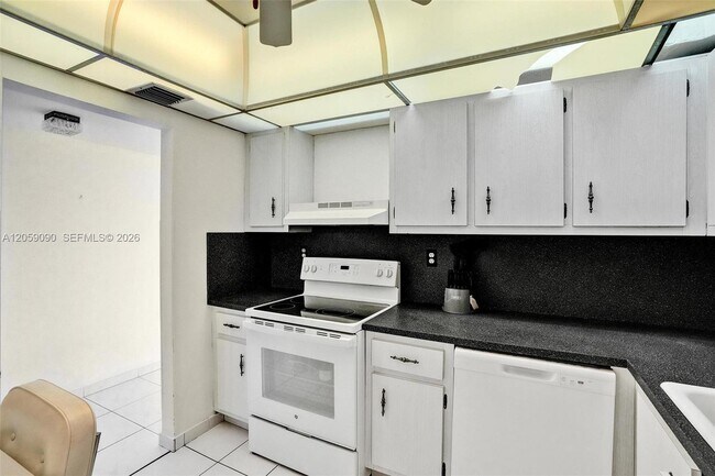 Building Photo - 500 Three Islands Boulevard
