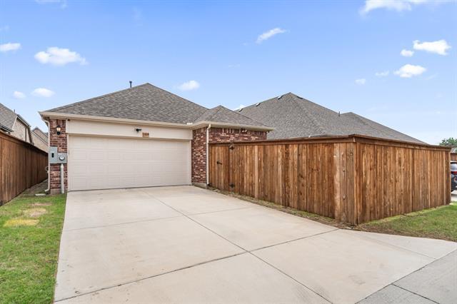 Building Photo - 1309 Haybale Ln