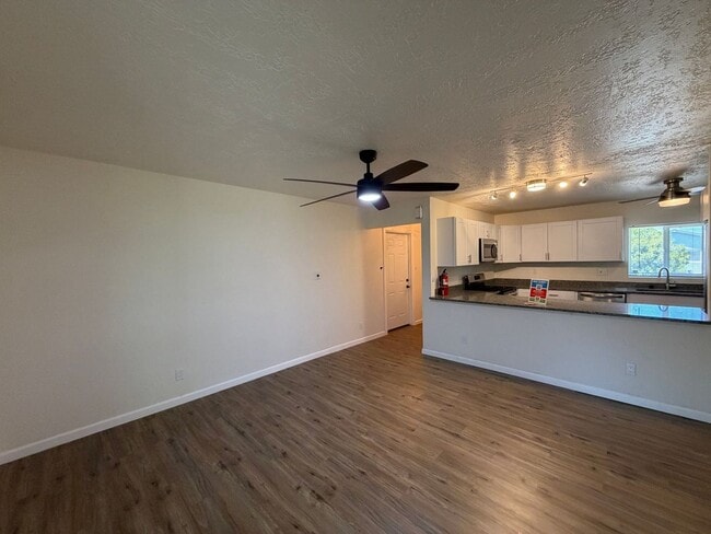 Building Photo - Updated 3 Bedroom Single Story Home Available Near Eubank Blvd NE & Constitution Ave NE!