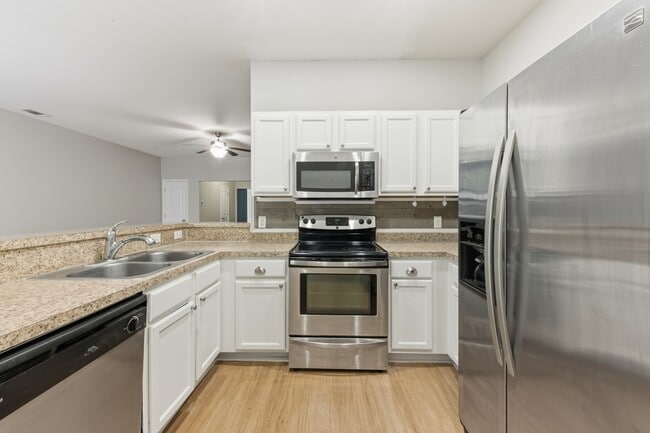 Building Photo - 240 Canyon Oak Loop