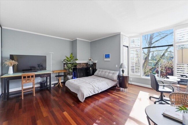 Building Photo - 11 Hayward Ave