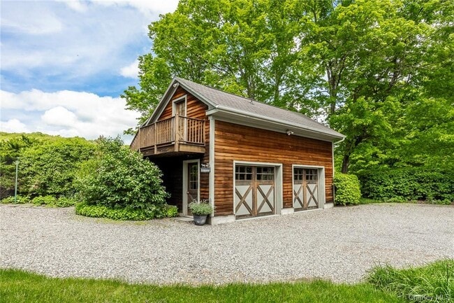 Building Photo - 1282 Hollow Rd