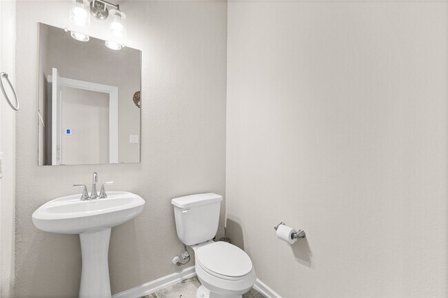 Building Photo - 9443 Starlight Oak Dr