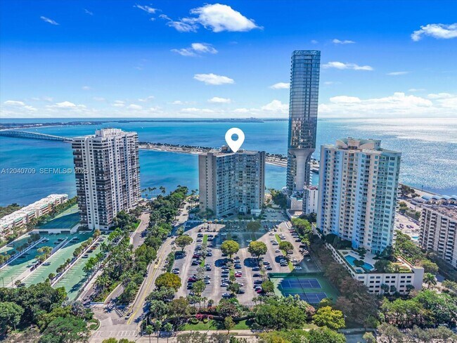 Building Photo - 2451 Brickell Ave