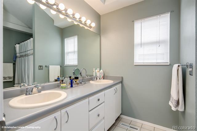 Building Photo - 2640 Lowell Blvd