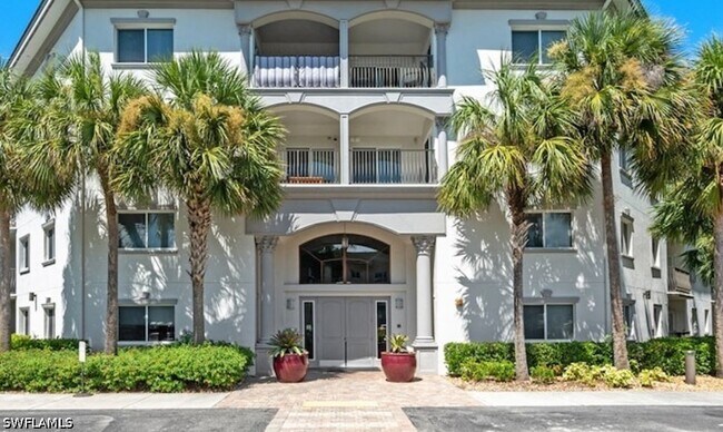 Building Photo - 1100 Pine Ridge Rd