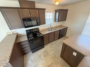 Building Photo - 2501 N Apperson Way