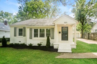 Building Photo - Beautiful House for Rent in Berclair-Highland Heights School District!