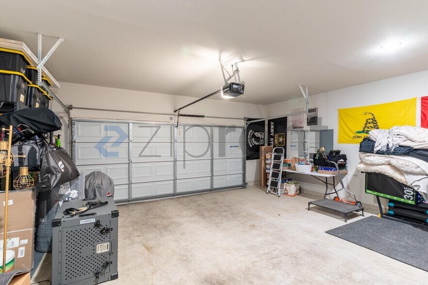Building Photo - Unit 1801