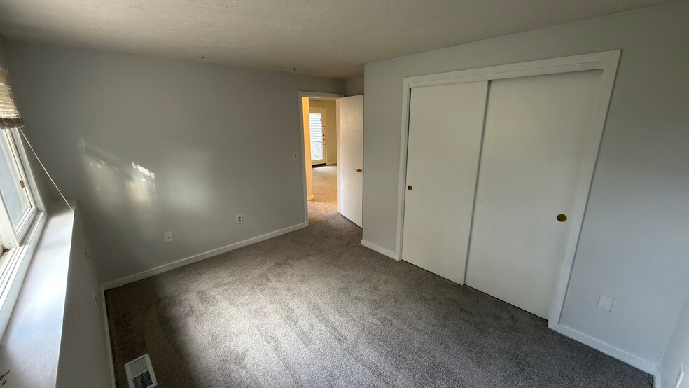 Bedroom 2 - 189 Littleton Rd