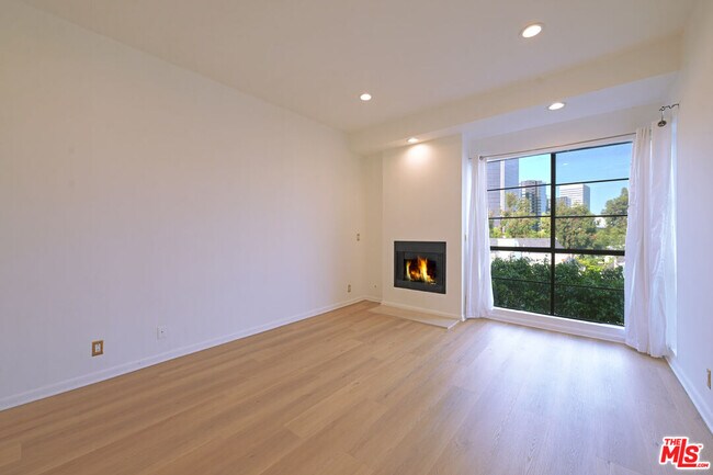 Building Photo - 234 S Gale Dr