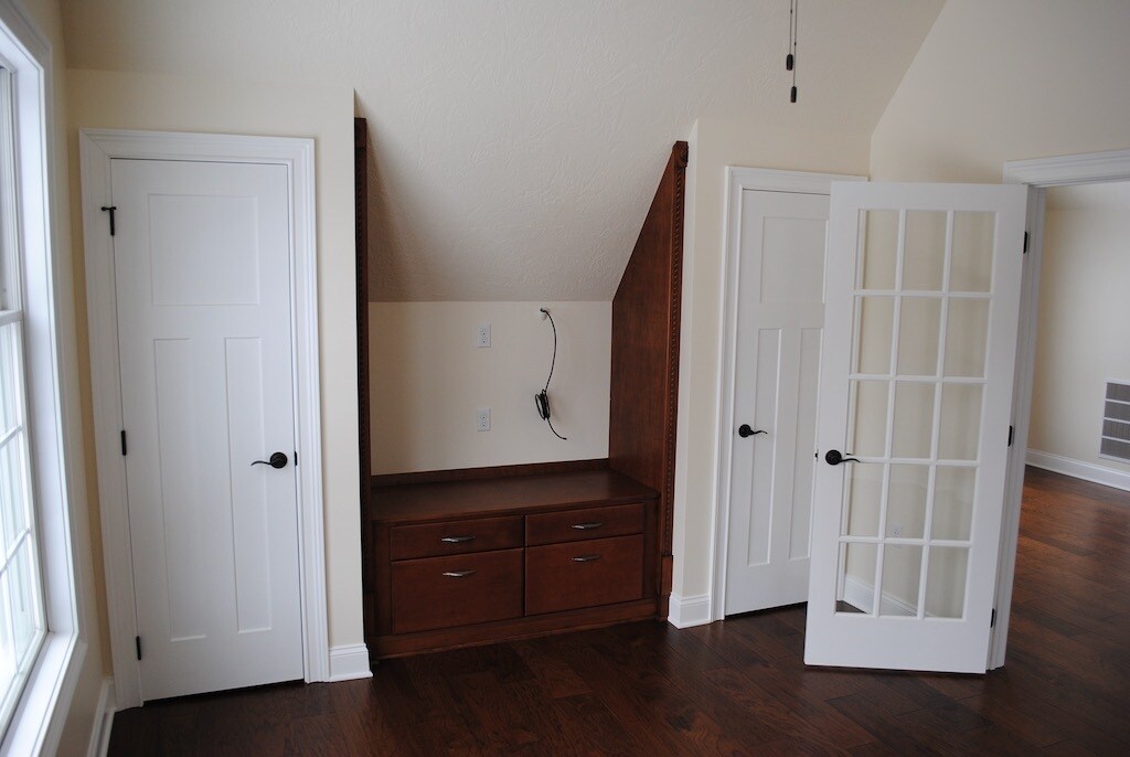 Building Photo - 411 Cardinal Dr