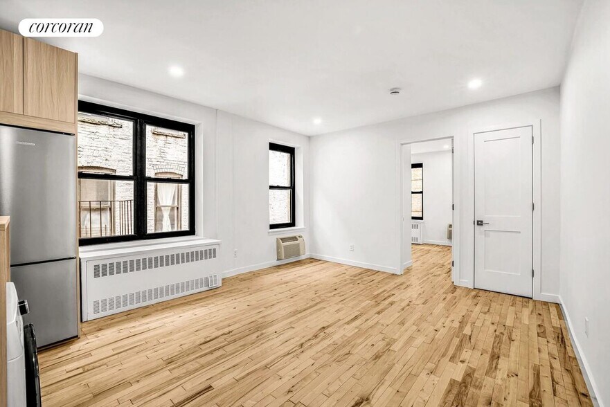 Primary Photo - 315 E 95th St