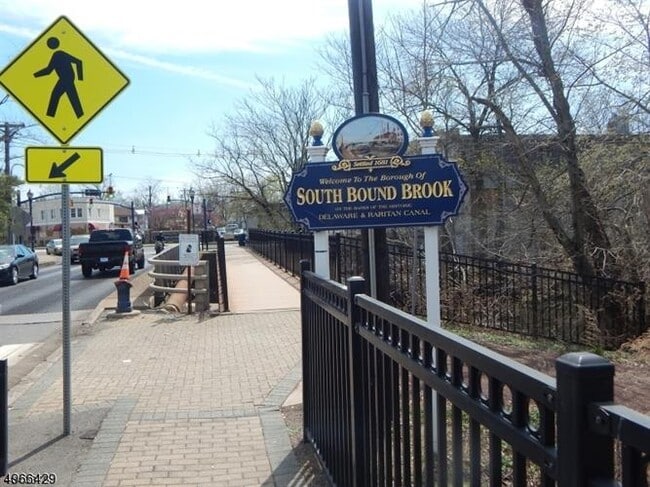 Building Photo - 21 Swing Bridge Ln