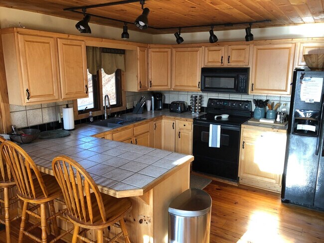 Building Photo - 344 Buckeye Rd