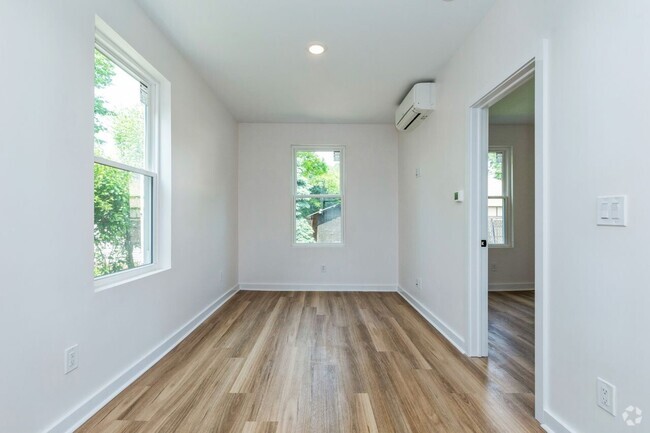 Building Photo - 164 Glenwood Ave