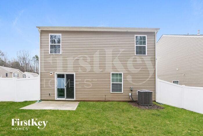 Building Photo - 5531 Tumbling Brook Ln