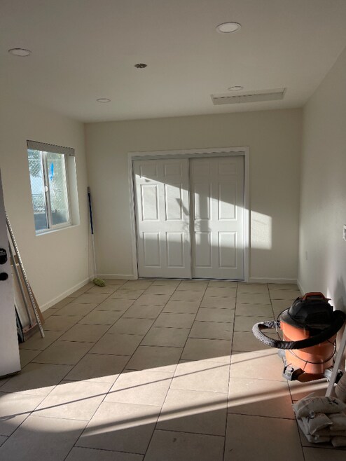 Building Photo - 15730 Washington St