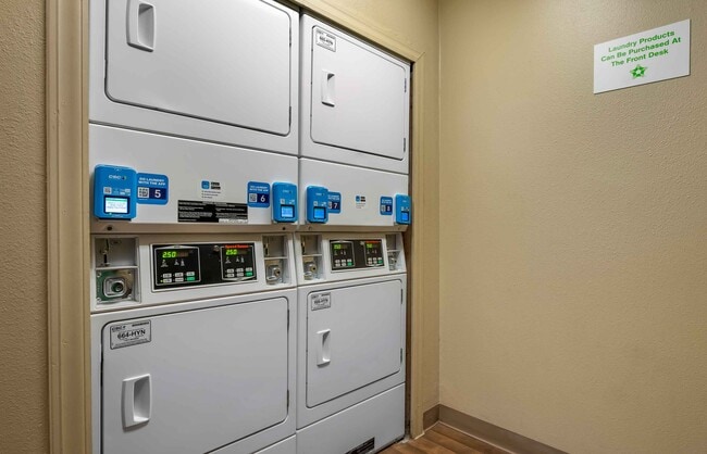 Building Photo - Furnished Studio-Indianapolis - North - Ca...