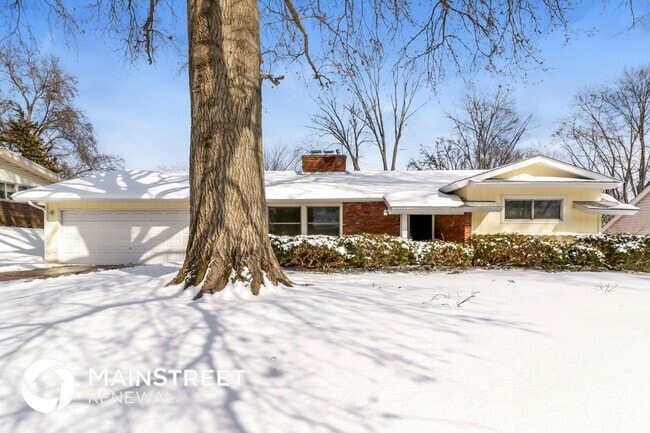 Building Photo - 37 Montauk Dr