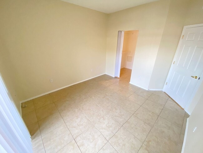 Building Photo - MAY MOVE IN SPECIAL - 1 Bedroom 1 Bath in ...
