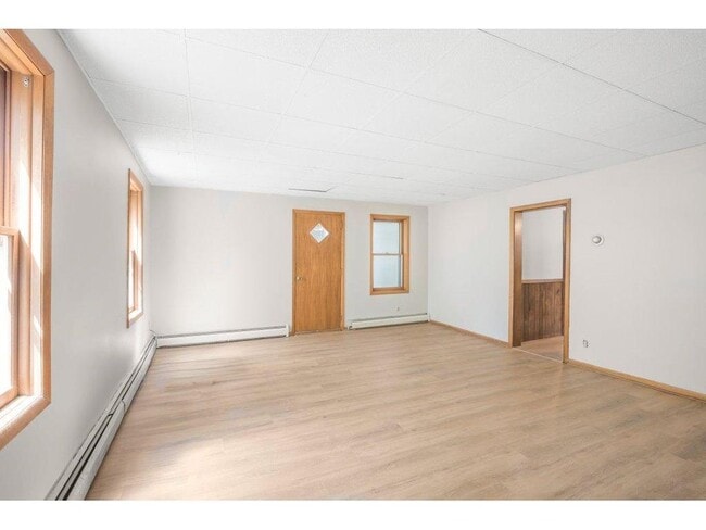 Building Photo - 857 Bradley Ave