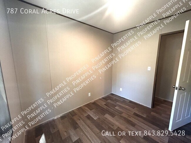 Building Photo - 787 Coral Acres Dr