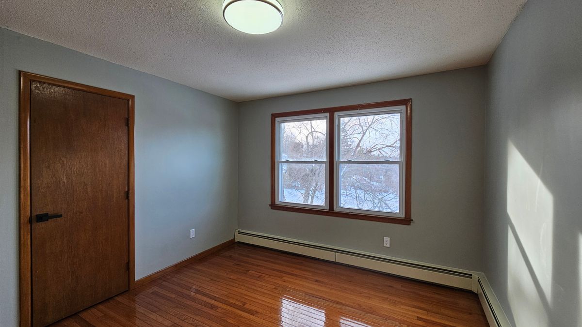 Building Photo - 32 Morrison St