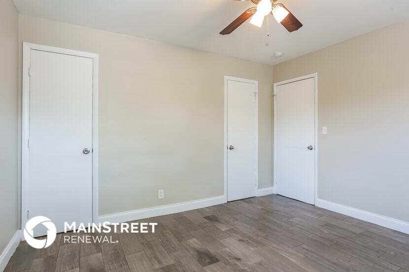 Building Photo - 421 SW 64th Terrace