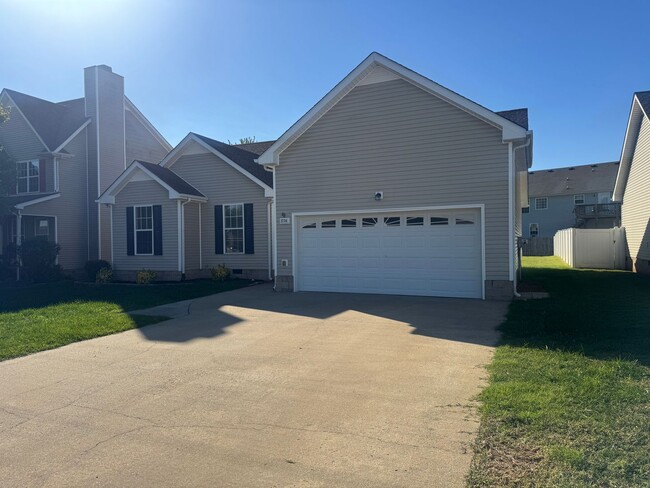 Building Photo - Beautiful Single Family Home
