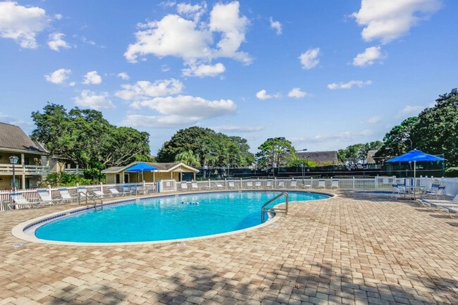 Building Photo - 125 Sunset Bay