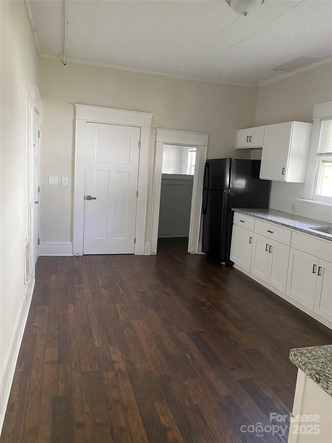 Building Photo - 514 Everette St