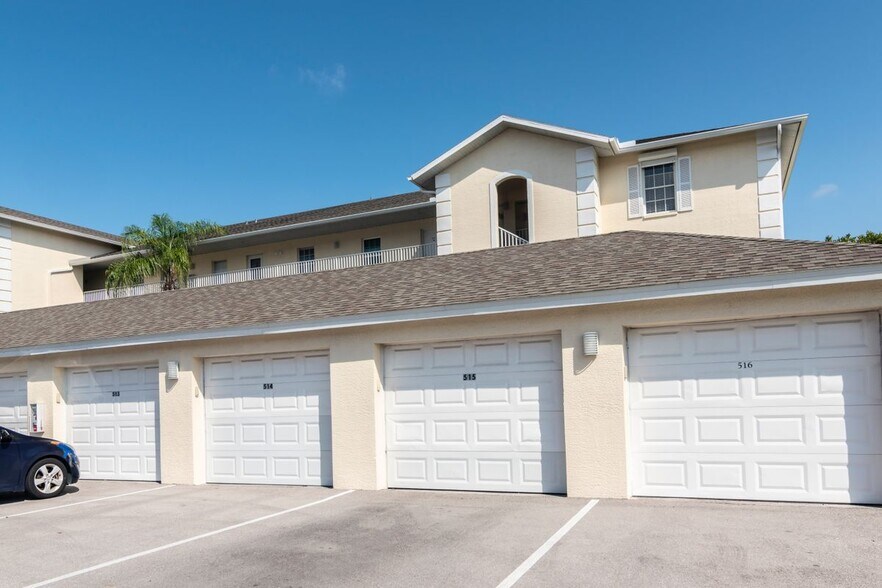 Building Photo - 3245 Cypress Glen Way