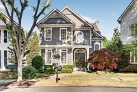 Building Photo - 16 Conifer Cir NE