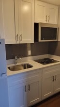 Building Photo - 715 Palm Dr