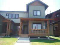 Building Photo - Gorgeous 3 Bedroom Condo- Across Street from Dinosaur Park!