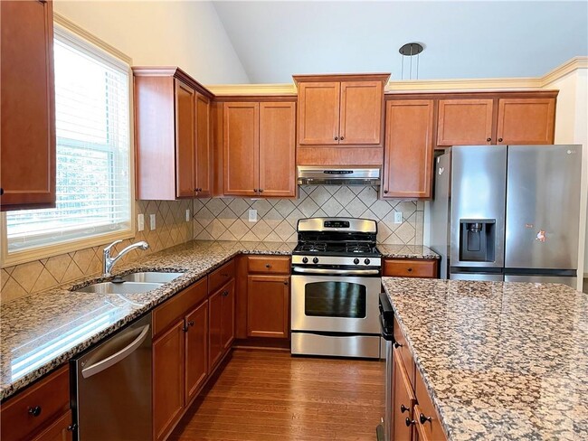 Building Photo - 1821 Bridle Rd