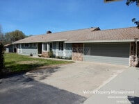 Building Photo - 1075 Big Ben Rd