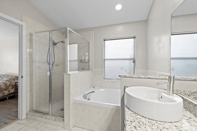 Building Photo - 6620 Colonial Lake Dr