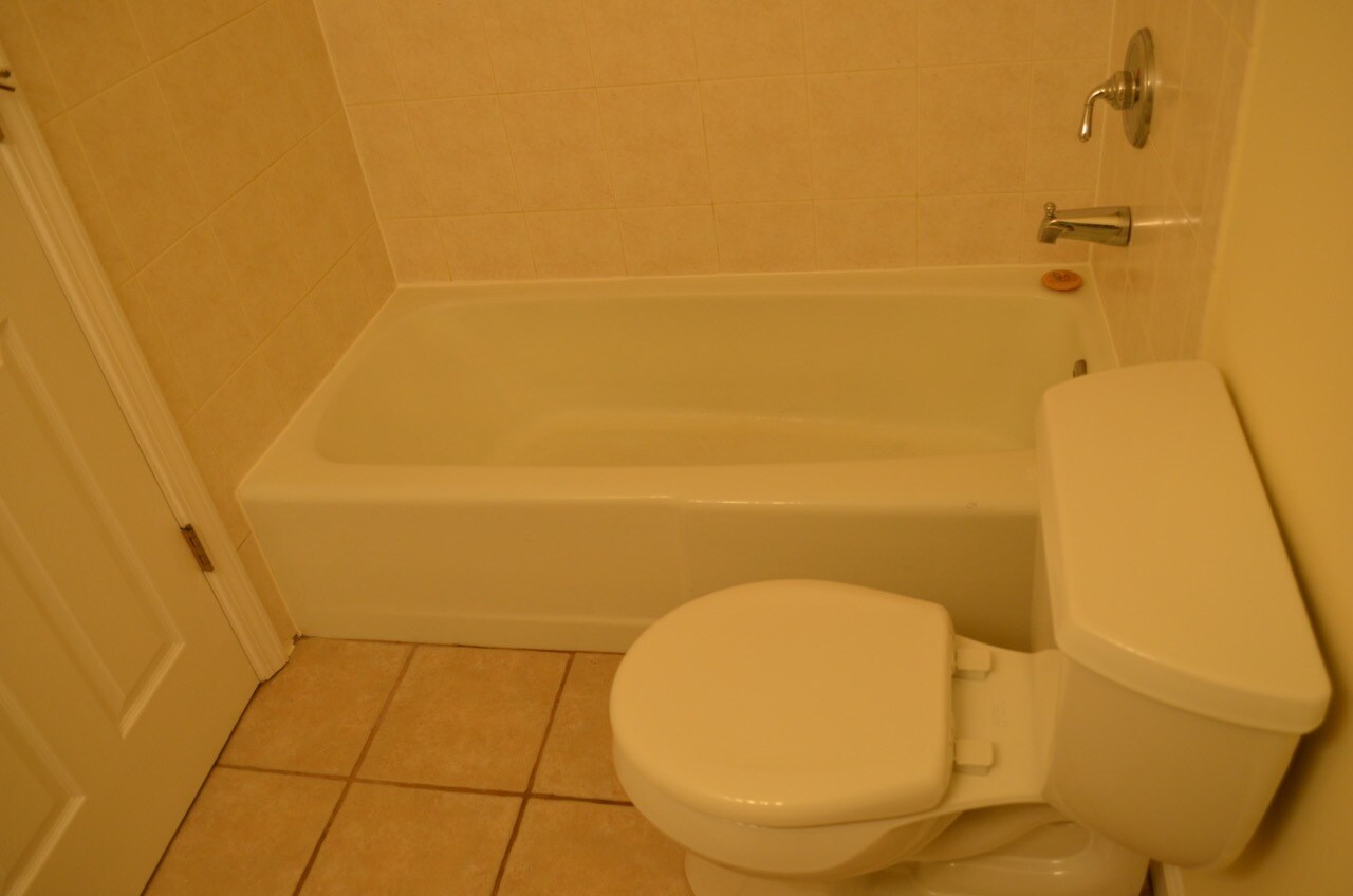 Building Photo - 2407 North Kennicott Drive