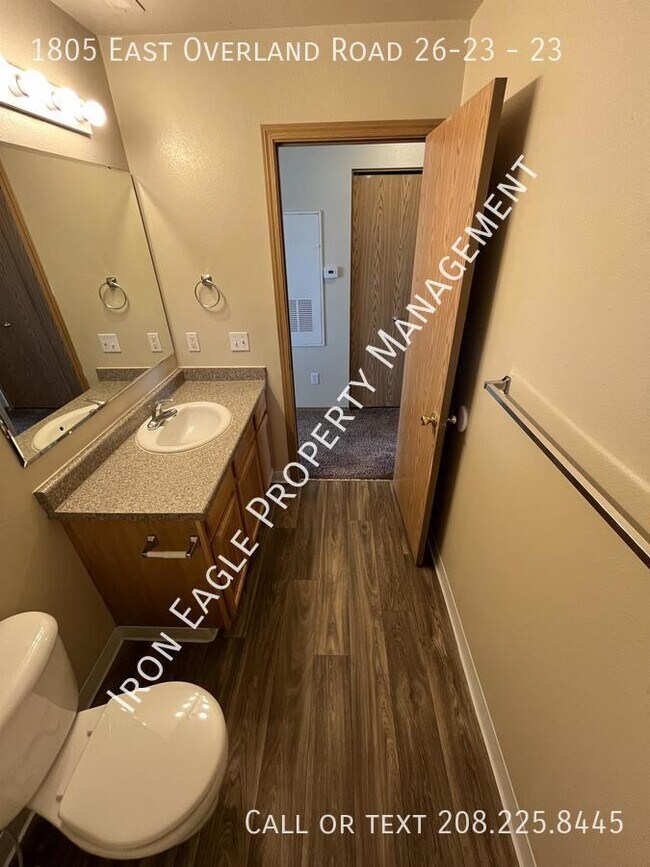 Building Photo - 1805 E Overland Rd