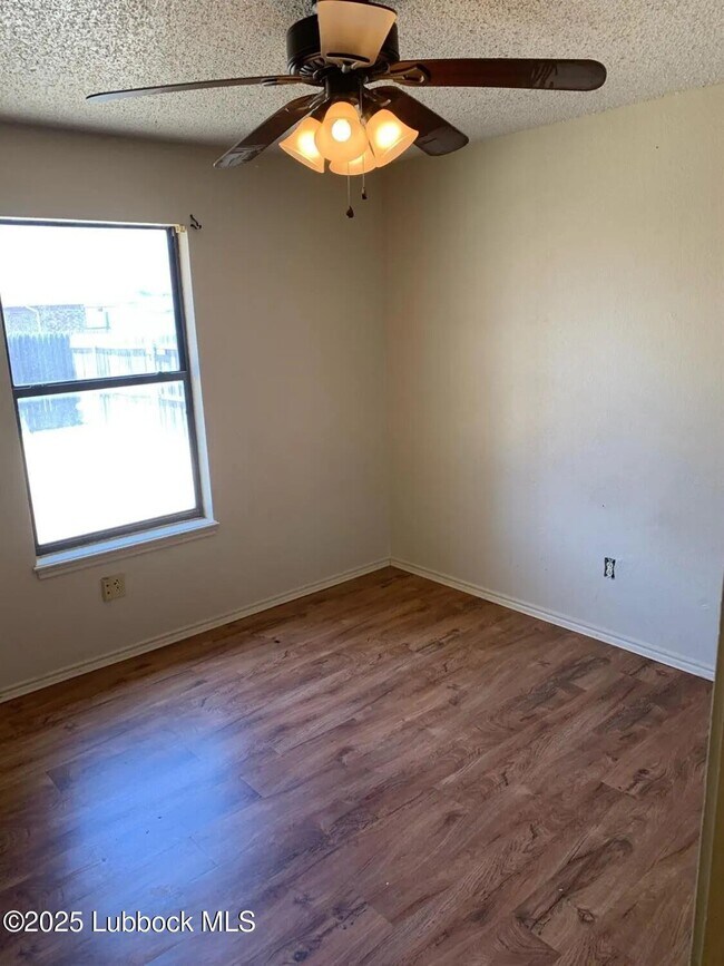 Building Photo - 6812 Hyden Ave