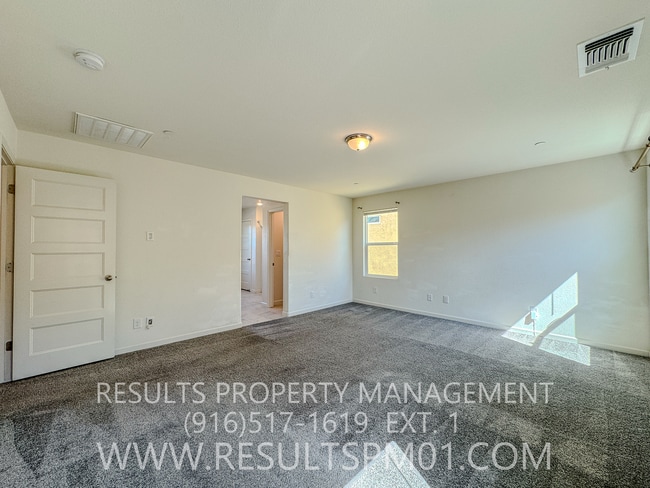 Building Photo - Beautiful Natomas 4 Bedroom Home w Loft